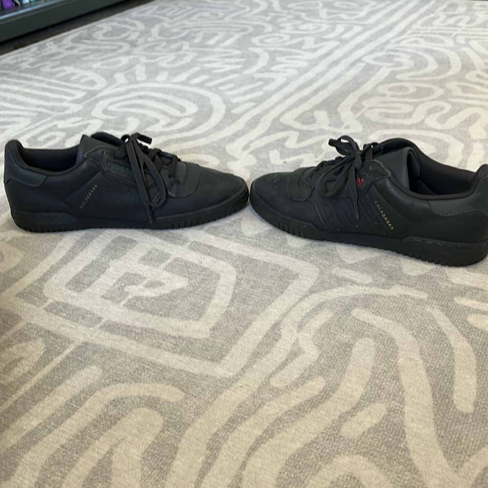 Yeezy mens Powerphase Calabasas Core Black